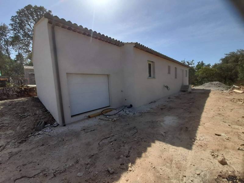 Villa avec garage sur Mirabeau par bati rodrigues 